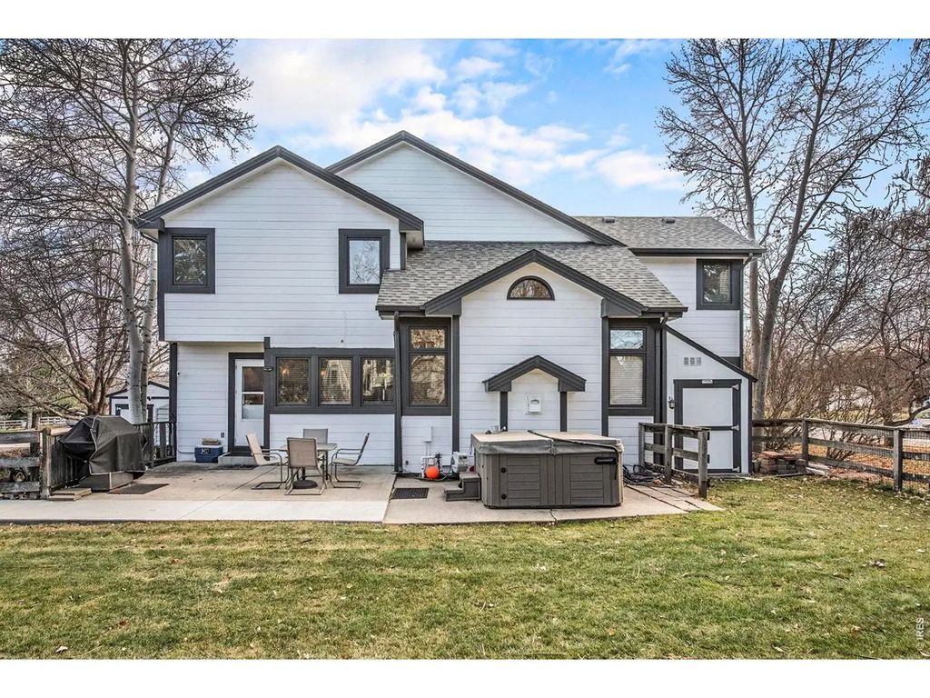 7945 Allott Ave, Fort Collins