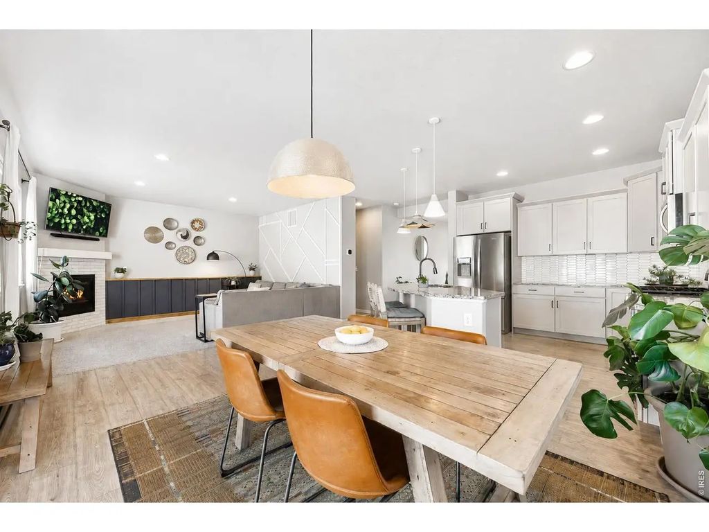 4444 Fox Grove Dr, Fort Collins