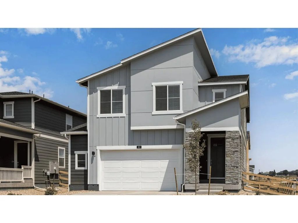 812 Trumpet Ln, Windsor