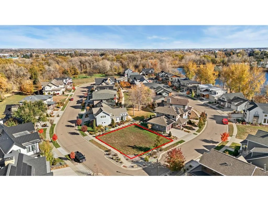 757 Harts Gardens Ln, Fort Collins
