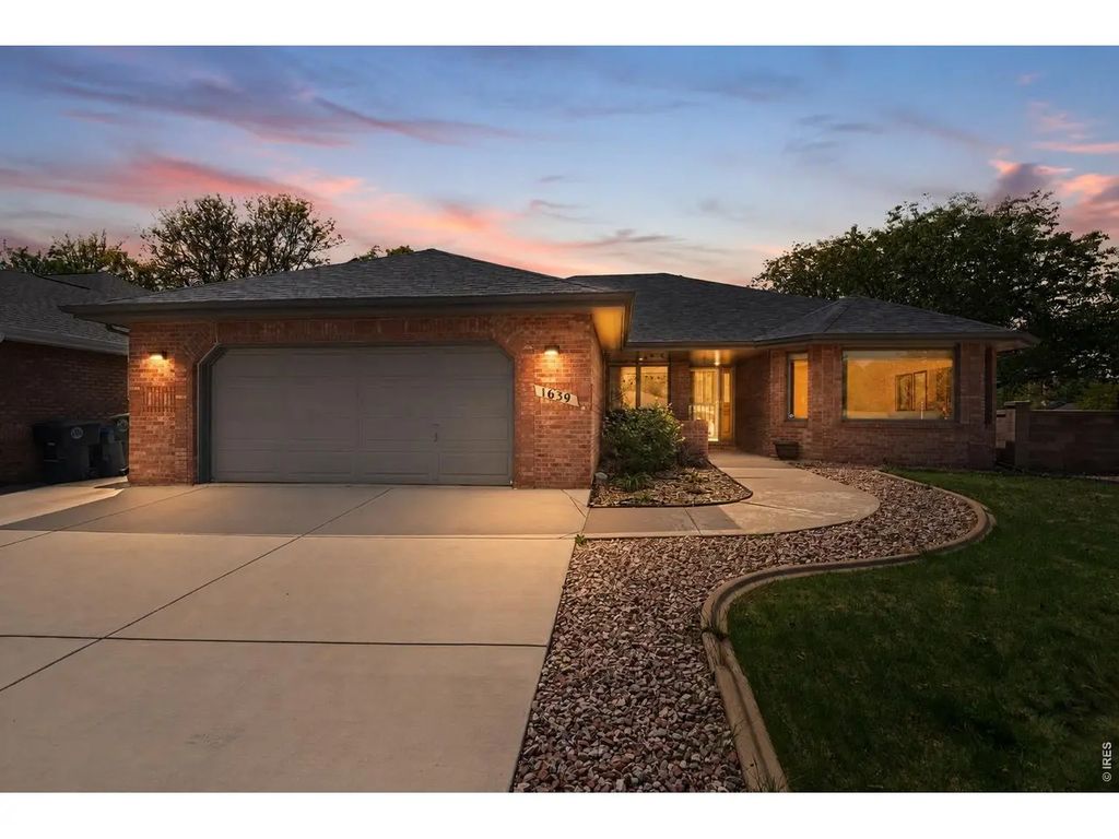 1639 Francis Way, Longmont