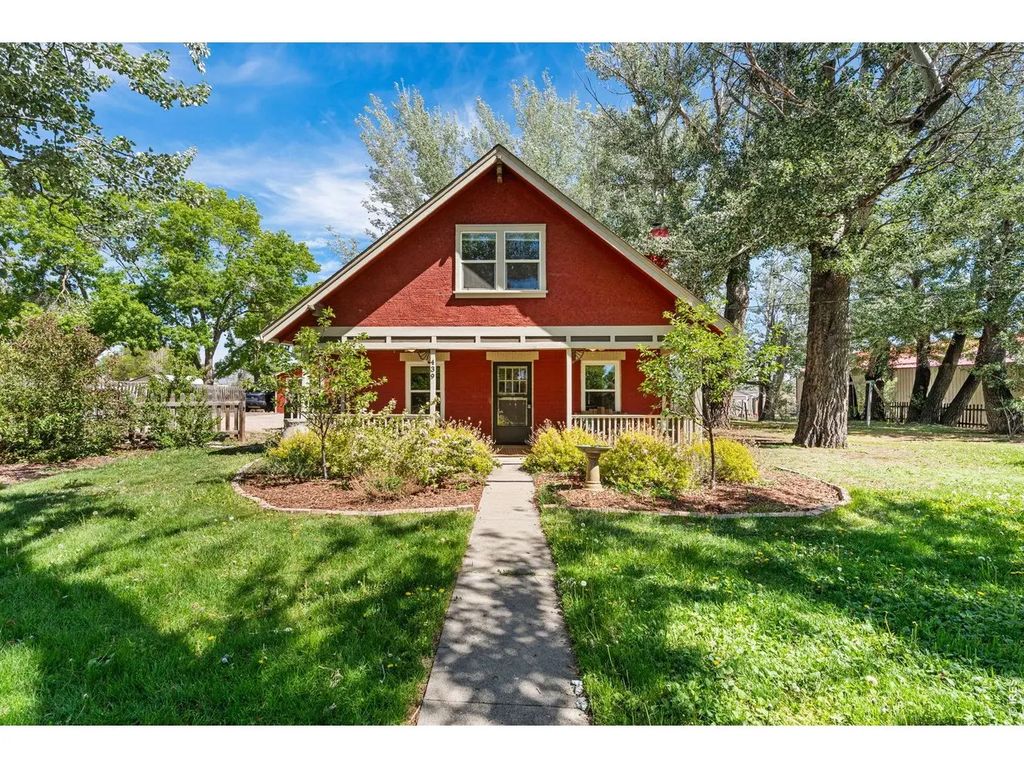 439 42nd St Sw, Loveland