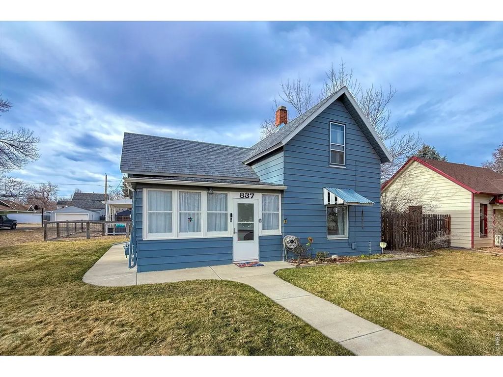 837 5th St, Berthoud