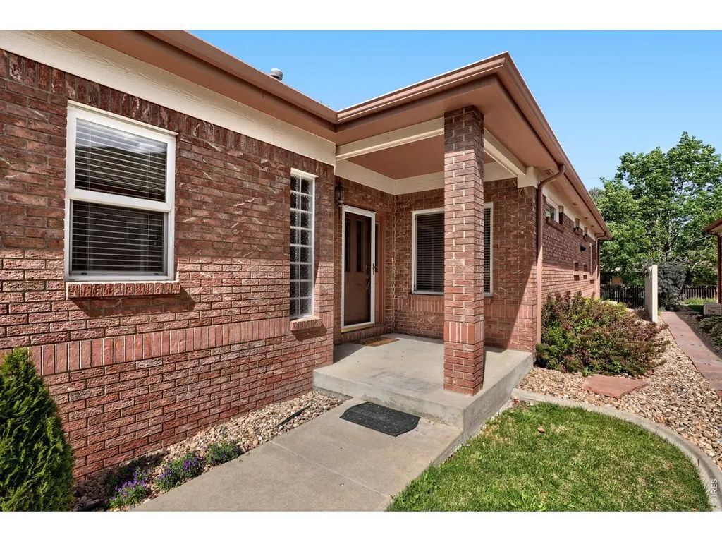 1013 Boxelder Cir, Longmont