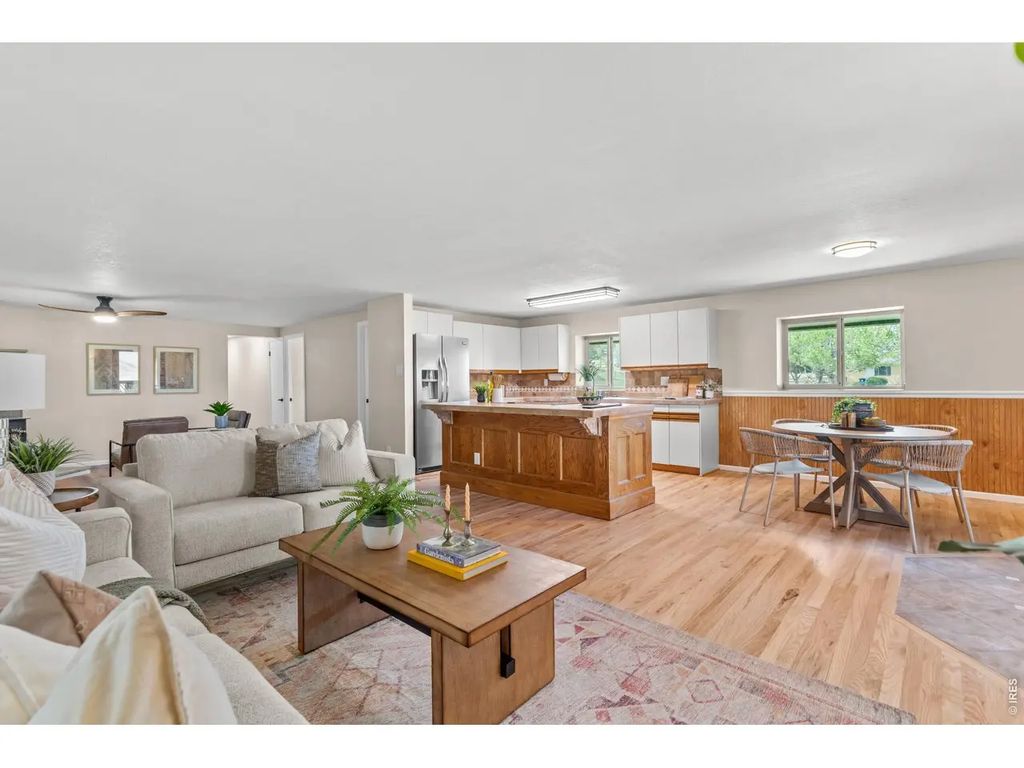300 Colt Dr, Loveland