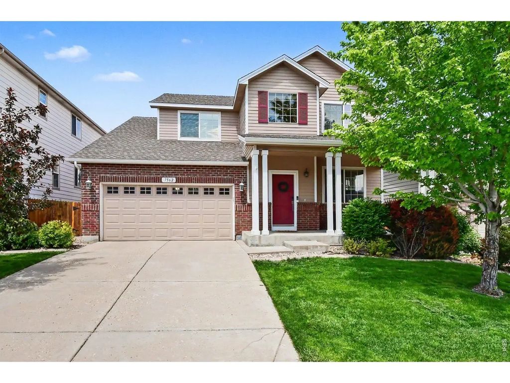 7562 Triangle Dr, Fort Collins