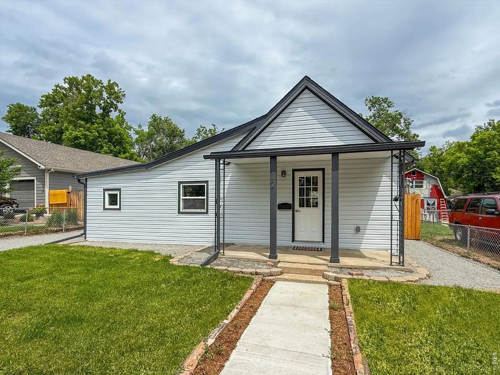 12 Marshall Pl, Longmont