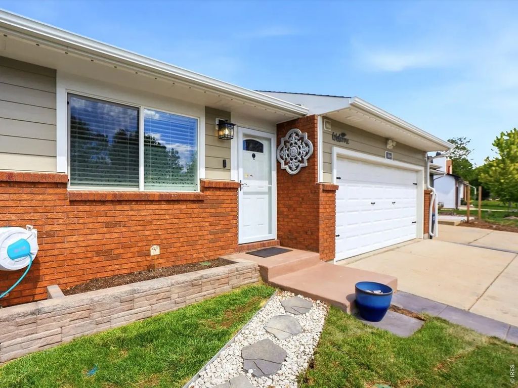 1864 Mount Sneffels St, Longmont