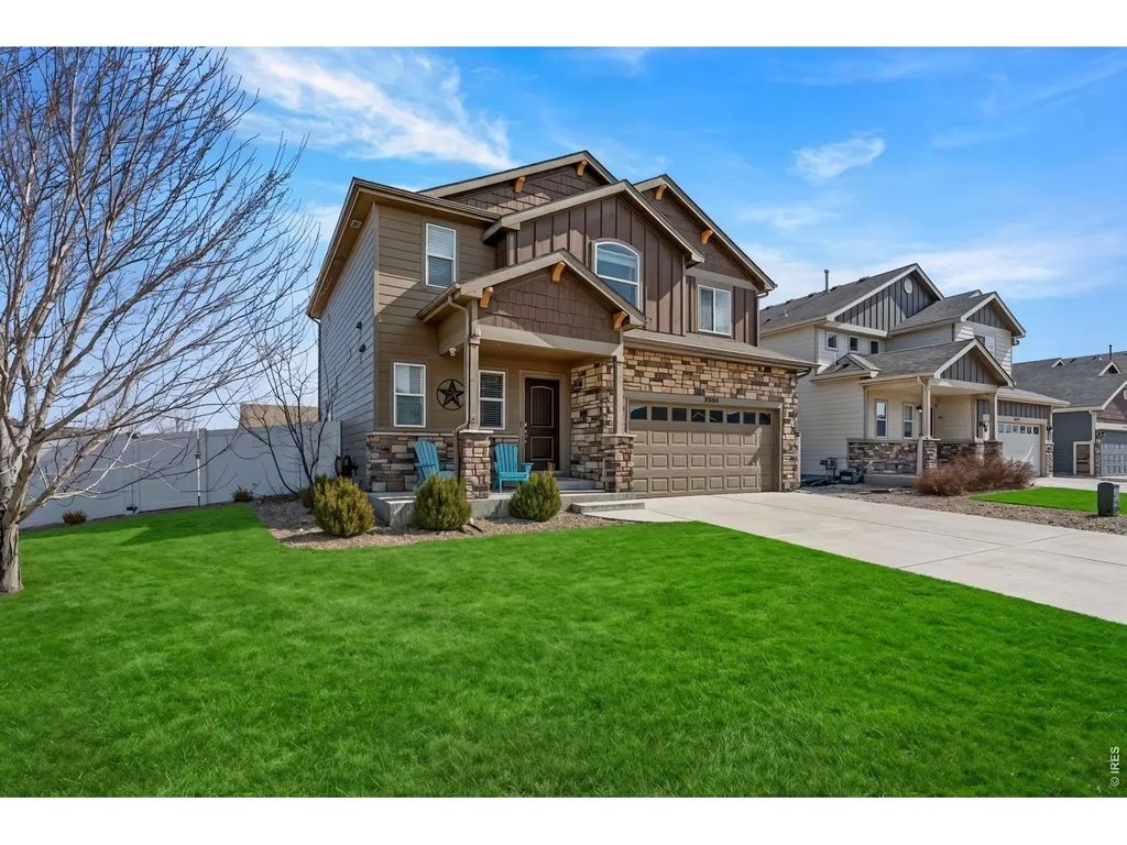 5599 Clarence Dr, Windsor