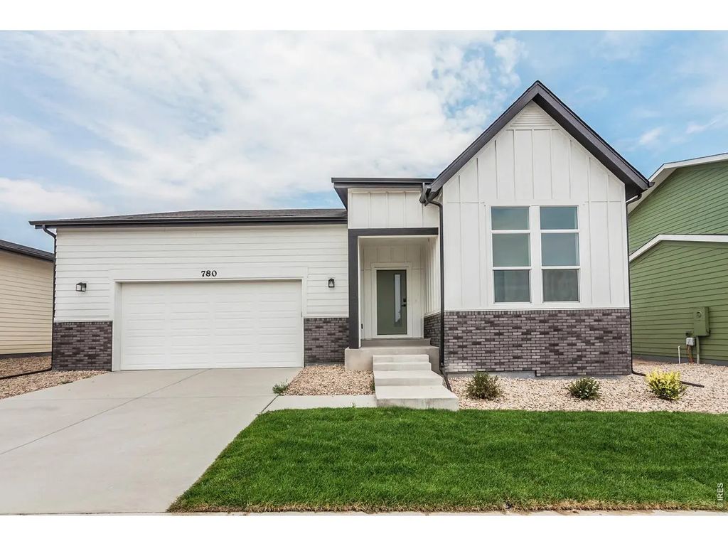 780 Chatter Rd, Windsor