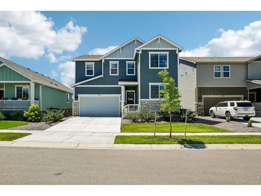 1815 Dancing Cattail Dr, Fort Collins