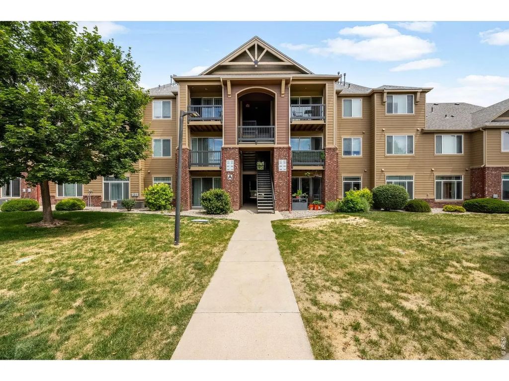 2445 Windrow Dr A-301, Fort Collins