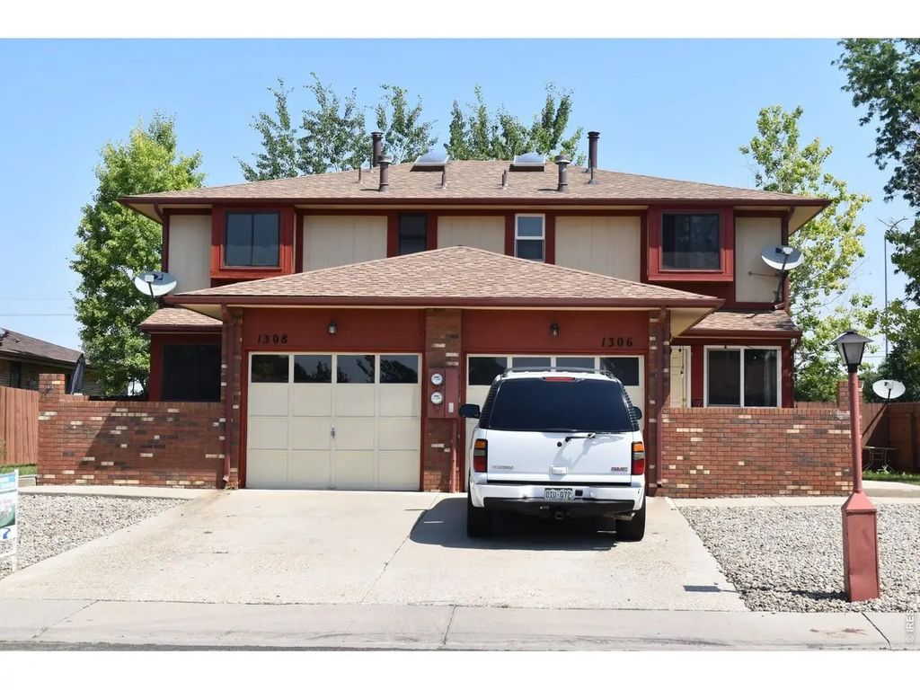 1306 Parker Dr, Longmont