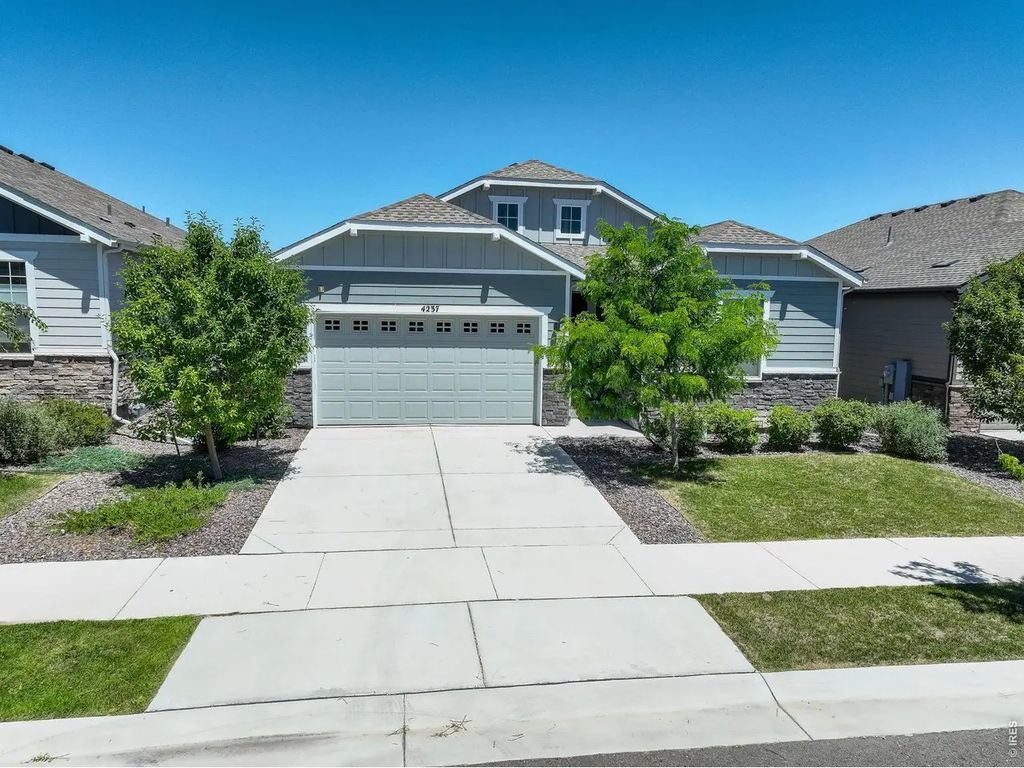 4237 Martinson Dr, Loveland