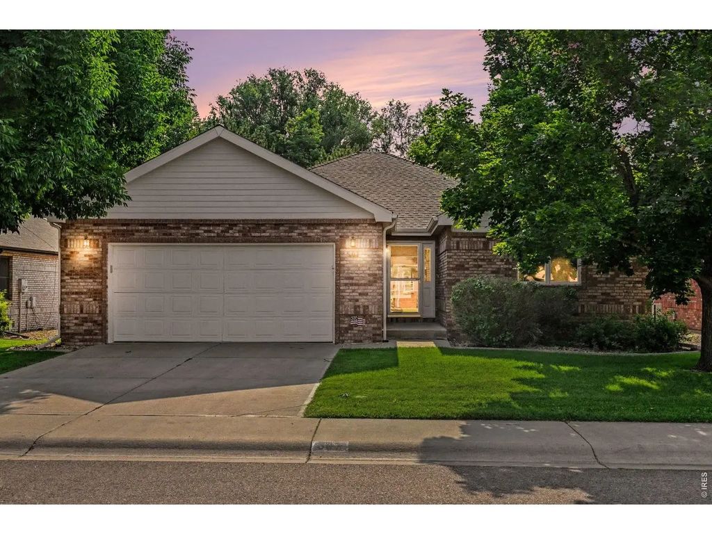 507 Trailwood Cir, Windsor