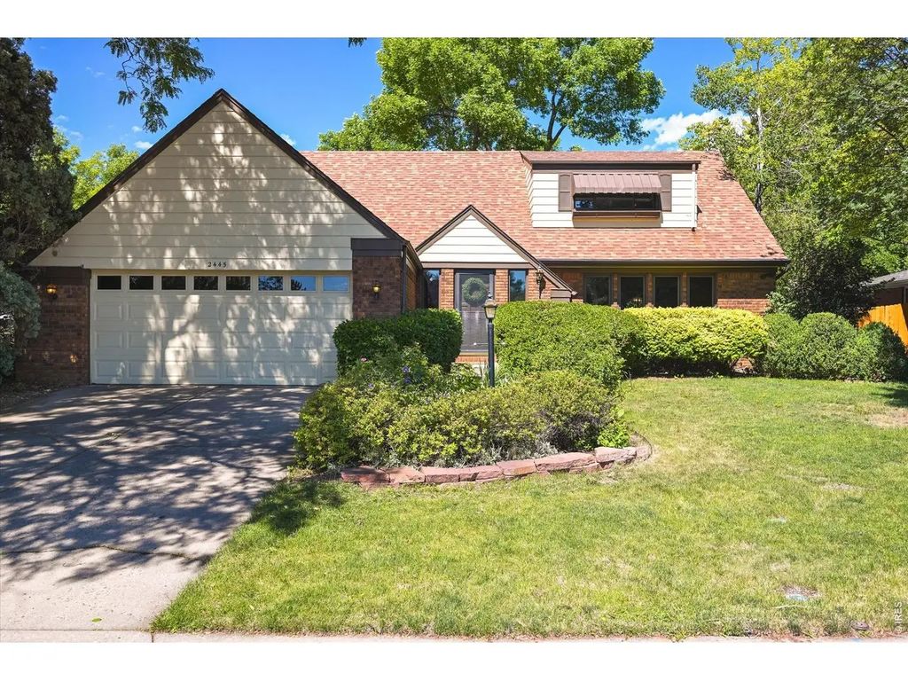 2445 Indian Hills Dr, Loveland