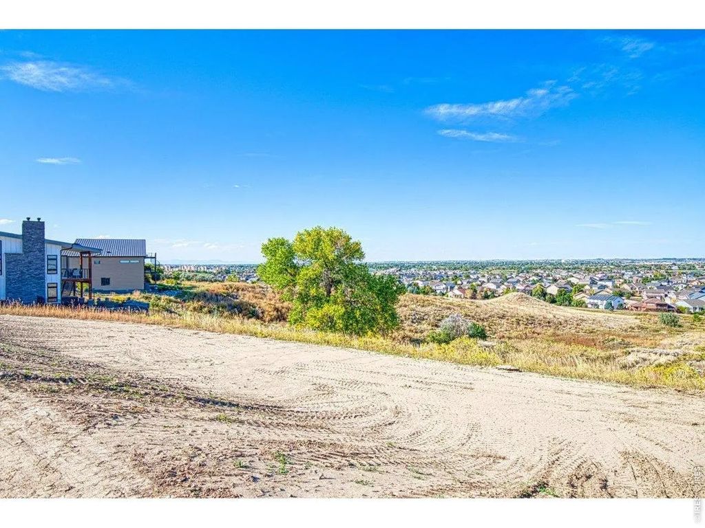 2177 Picture Point Dr, Windsor