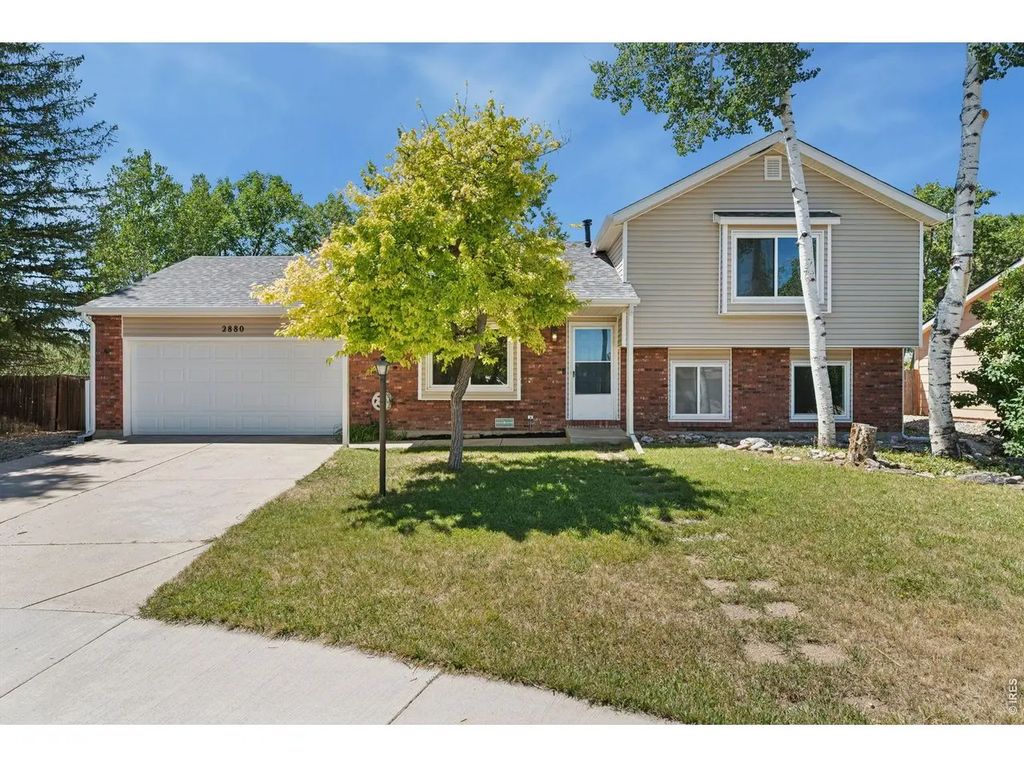 2880 Katie Dr, Loveland