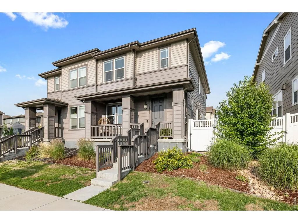 2501 Winding Dr, Longmont