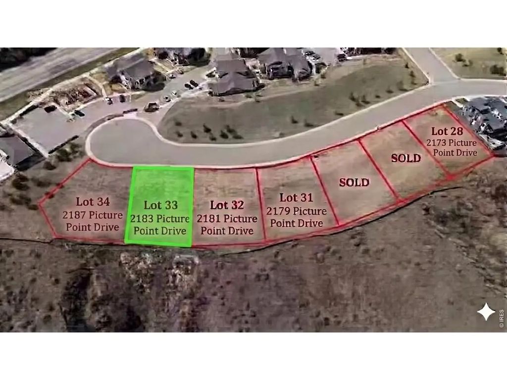 2183 Picture Point Dr, Windsor