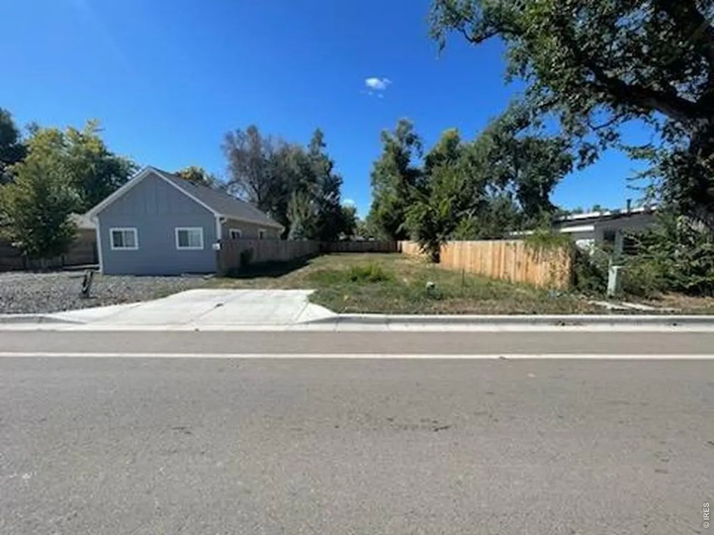741 Lindenmeier Rd, Fort Collins