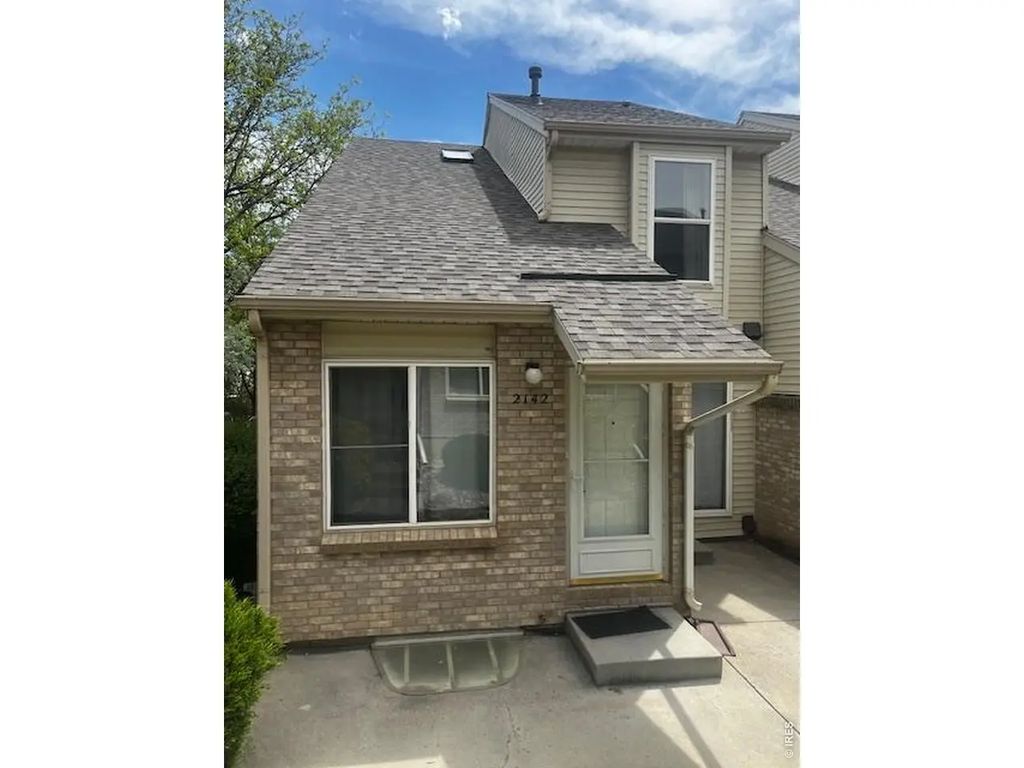 2142 Meadow Ct, Longmont