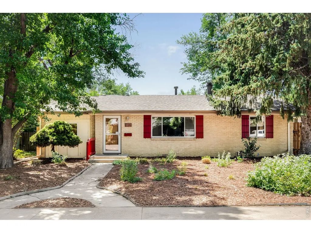 1417 Sharpe Pl, Longmont