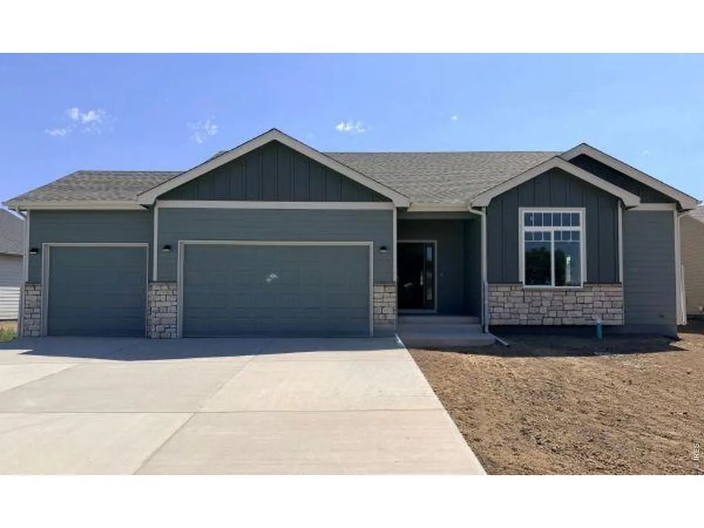 7048 Gateway Crossing St, Wellington