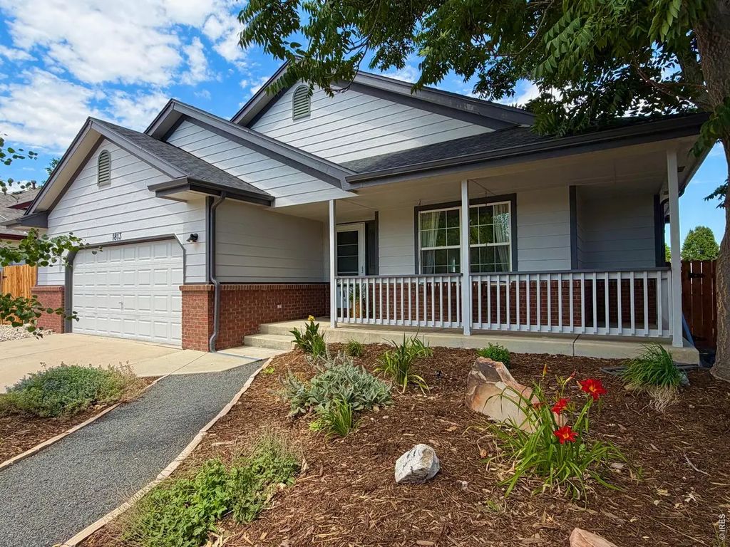 1813 Chesapeake Cir, Johnstown
