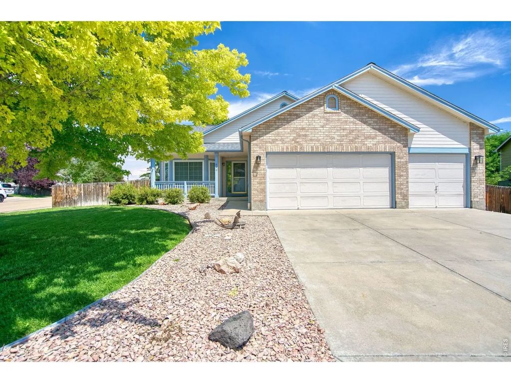620 Bellingham Pl, Longmont