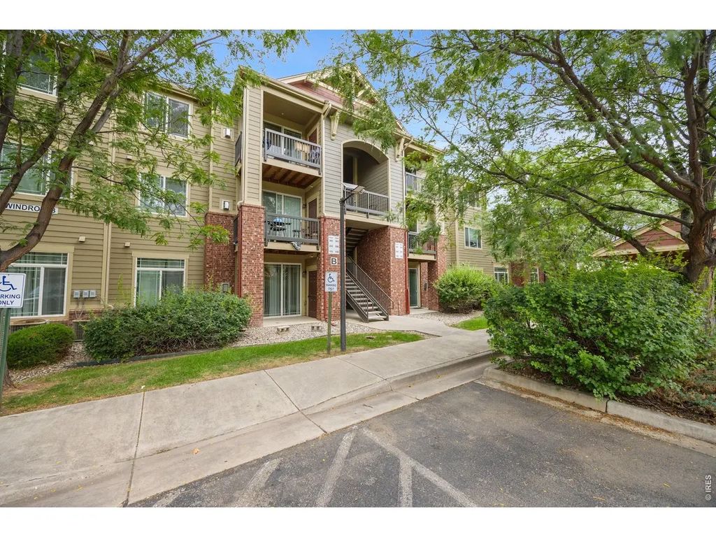 2445 Windrow Dr B301, Fort Collins