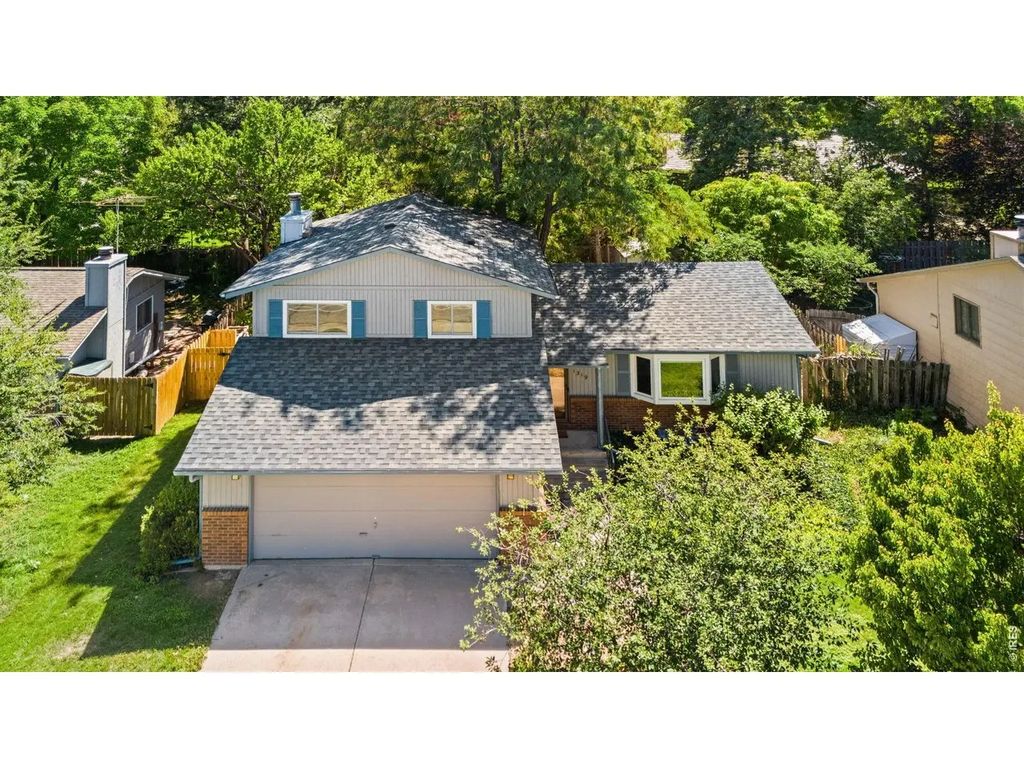 1319 Centennial Rd, Fort Collins