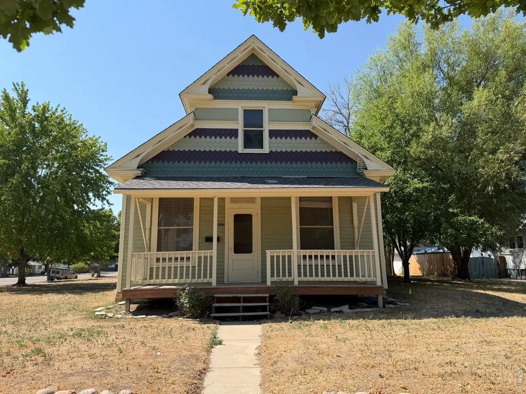 601 Walnut St, Windsor