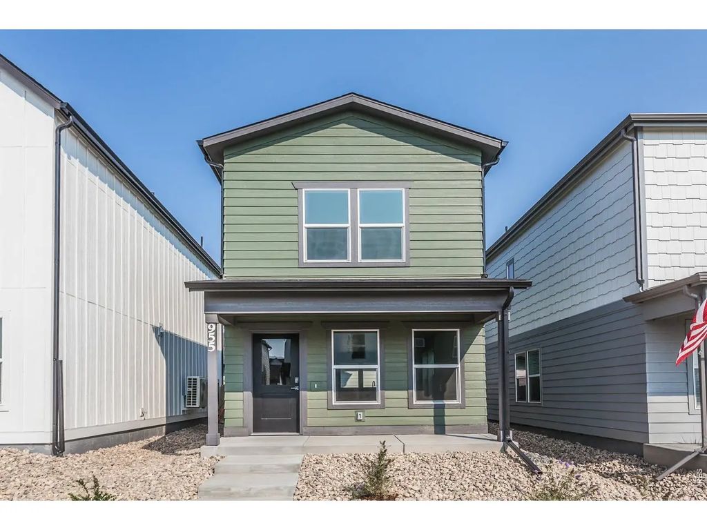 955 Trumpet Ln, Windsor