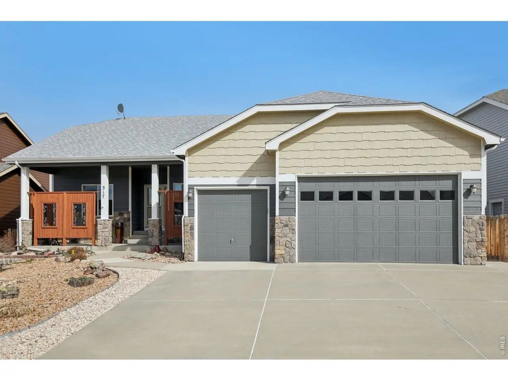 317 Kirkland Ln, Johnstown