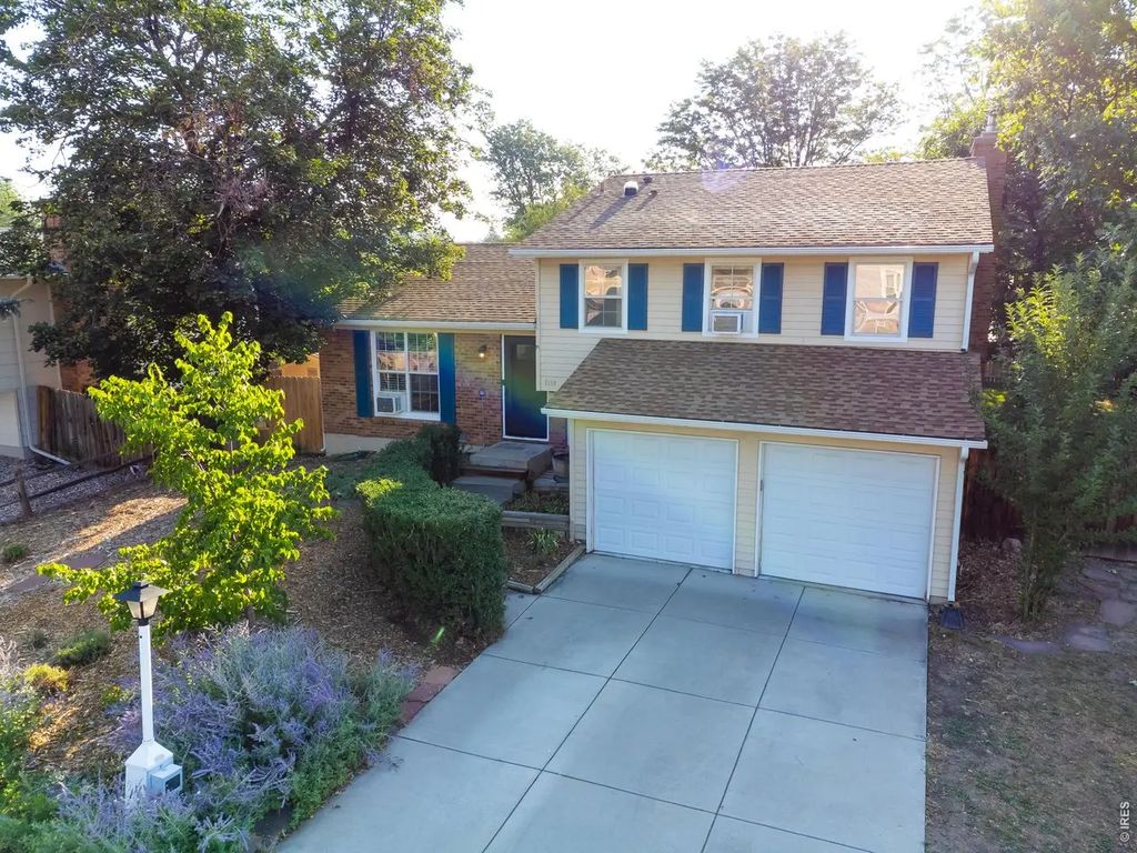 2100 Bowen St, Longmont