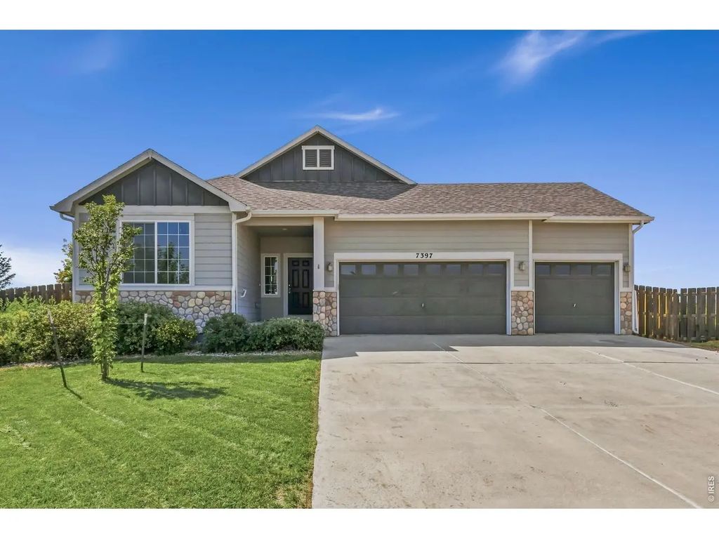 7397 Indigo Run St, Wellington