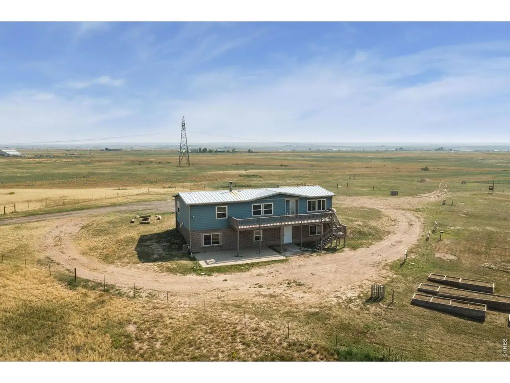 14450 N County Road 9, Wellington
