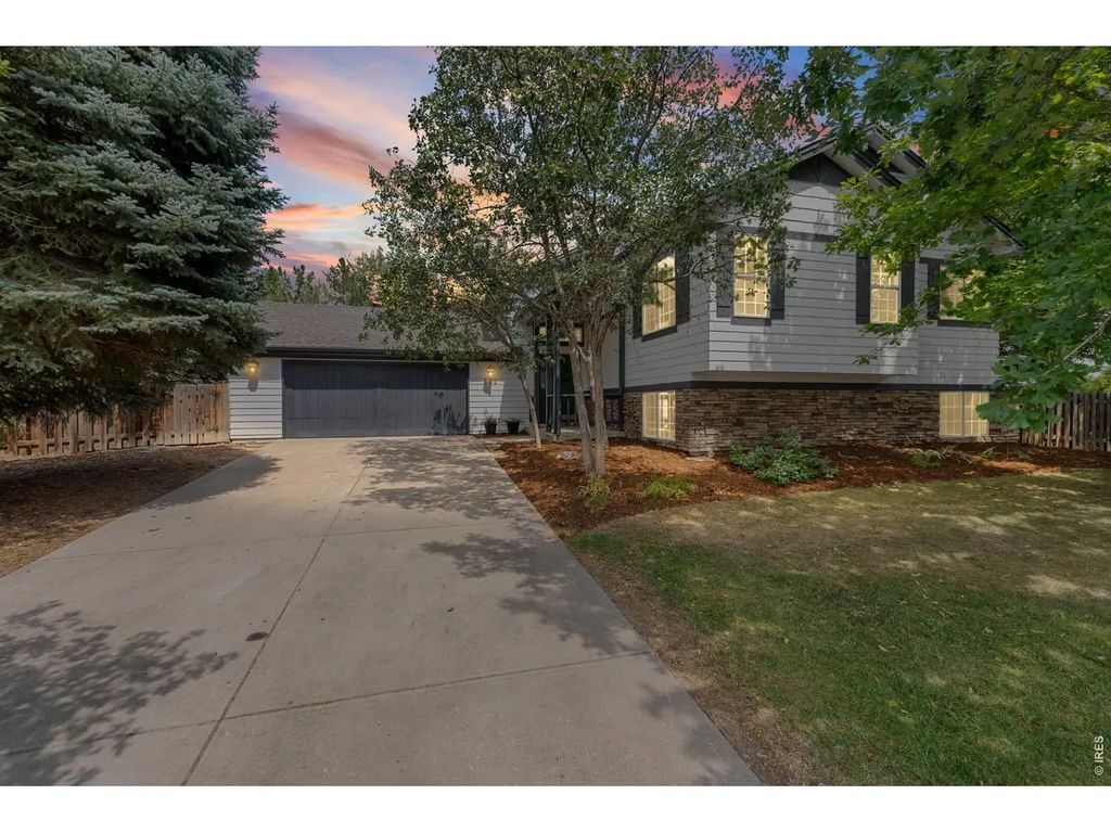 332 Snowy Owl Cir, Fort Collins