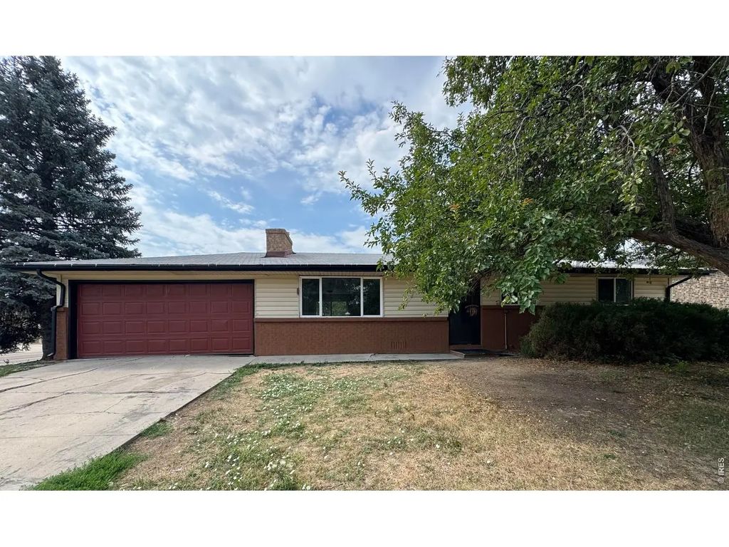 47 University Dr, Longmont