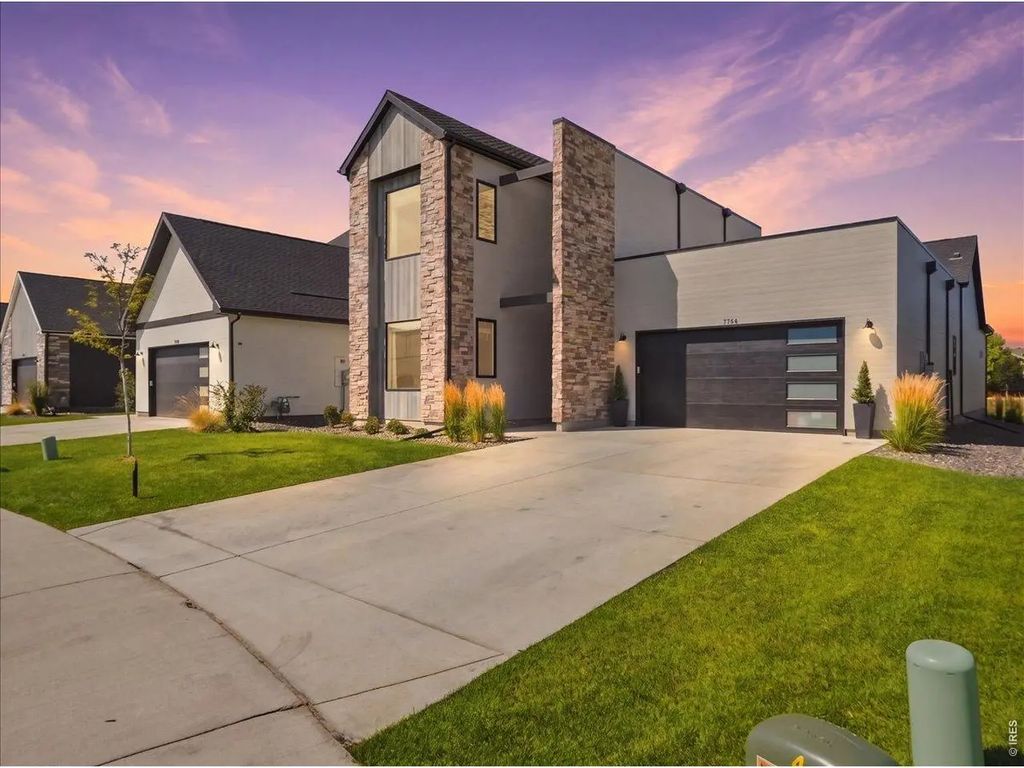 1724 Barefoot Dr, Windsor