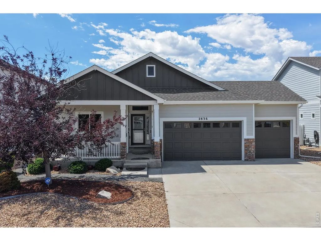 2836 Hydra Dr, Loveland
