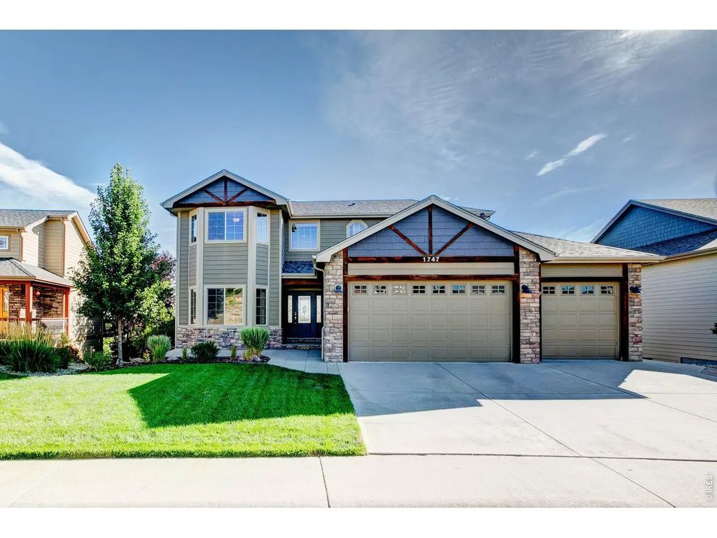 1747 Dolores River Dr, Windsor