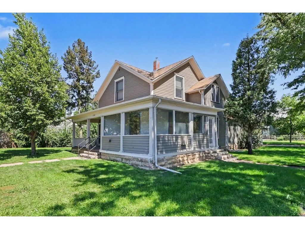 1204 N Lincoln Ave, Loveland