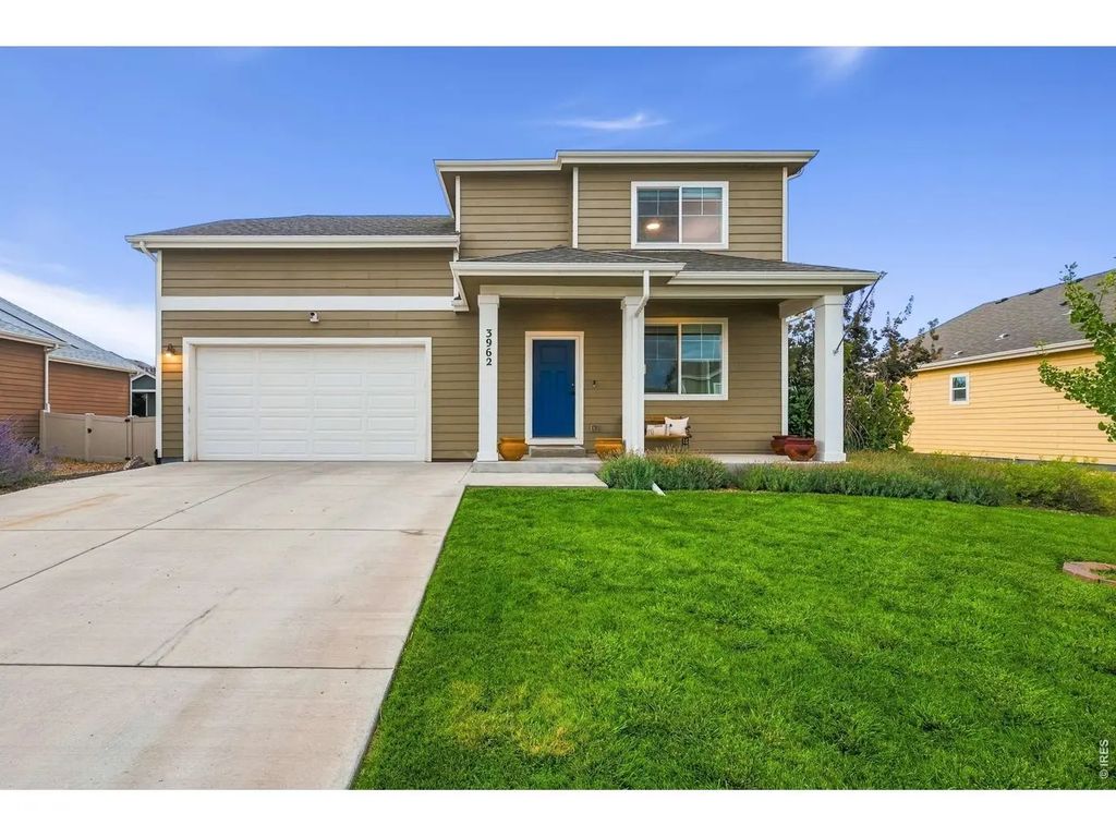 3962 Ginkgo St, Wellington