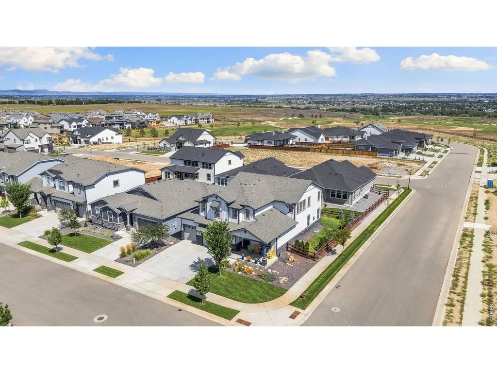 1828 Golden Sun Dr, Windsor
