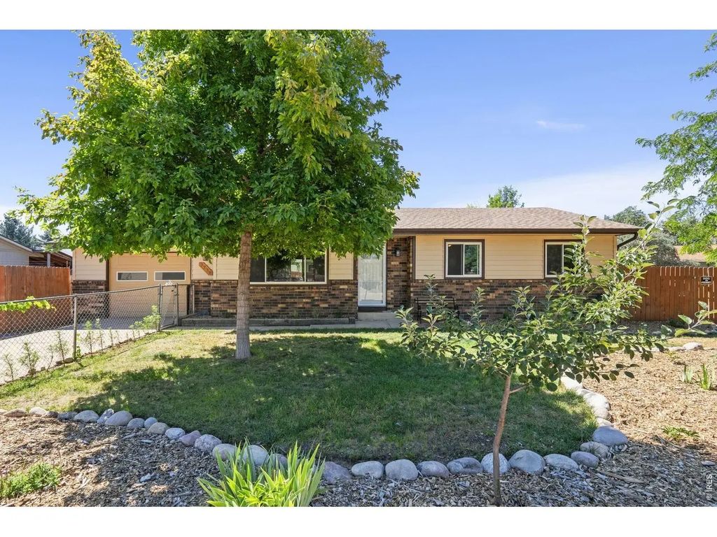 3738 Tyler Ave, Wellington