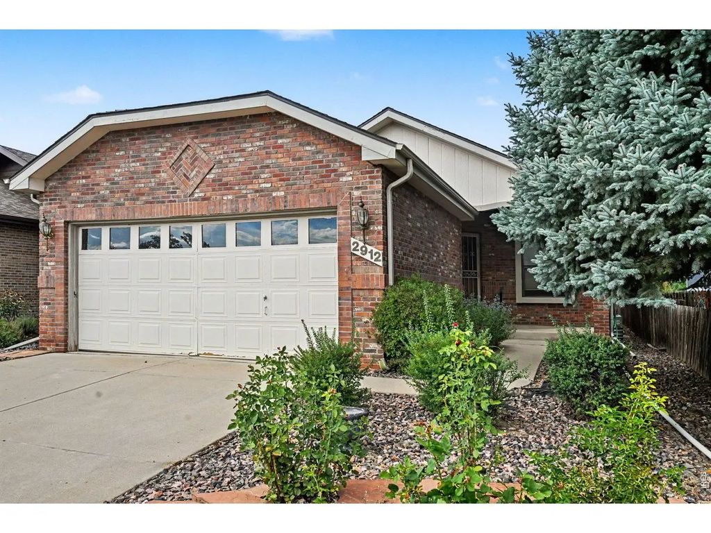 2912 Troxell Ave, Longmont
