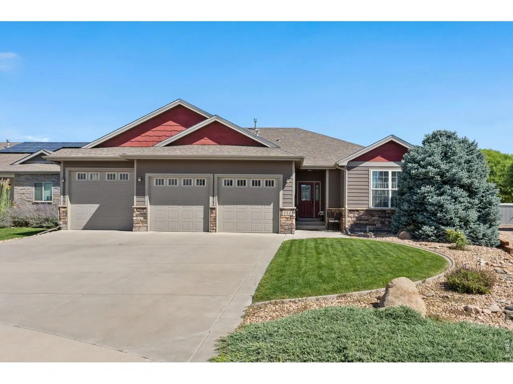 333 Telluride Dr, Windsor