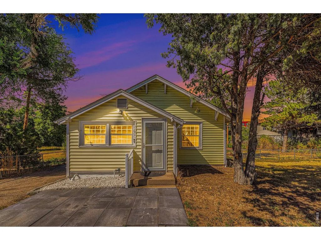 347 W Rafferty Gardens Ave, Littleton